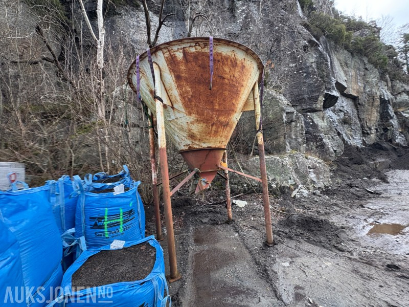 Silotrakt med vibrasjonsmotor - Baugeräte: das Bild 2 Silotrakt med vibrasjonsmotor - Baugeräte: das Bild 2