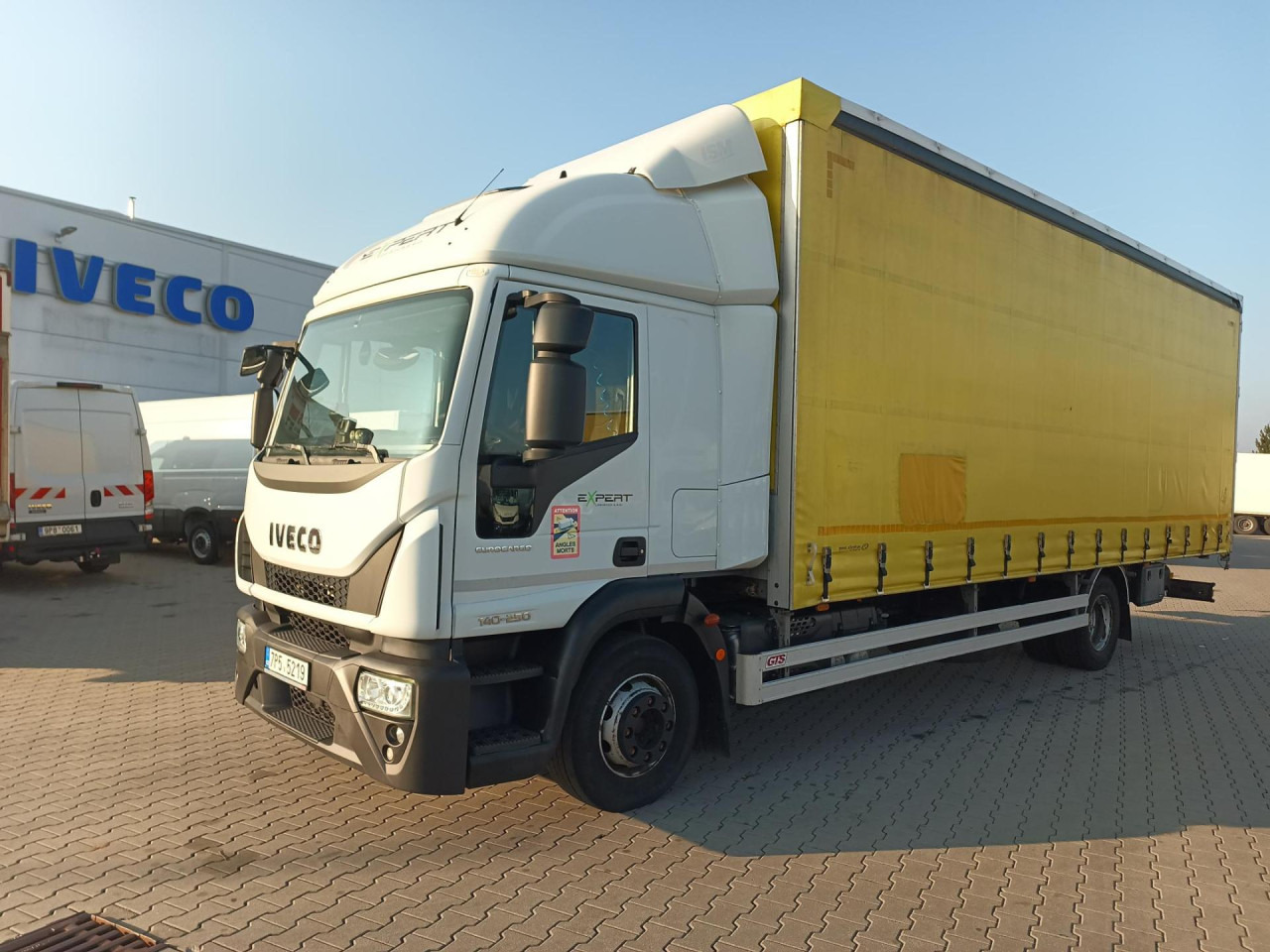 IVECO Eurocargo 140E25P - Pritsche LKW: das Bild 1 IVECO Eurocargo 140E25P - Pritsche LKW: das Bild 1