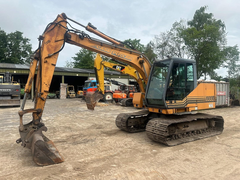 Case 688 B 16 ton - Kettenbagger: das Bild 1 Case 688 B 16 ton - Kettenbagger: das Bild 1