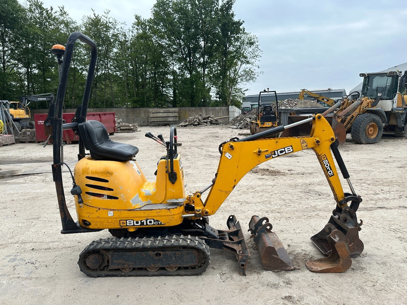JCB 8010 CTS 3 buckets - extendable undercarriage - Kettenbagger: das Bild 4 JCB 8010 CTS 3 buckets - extendable undercarriage - Kettenbagger: das Bild 4