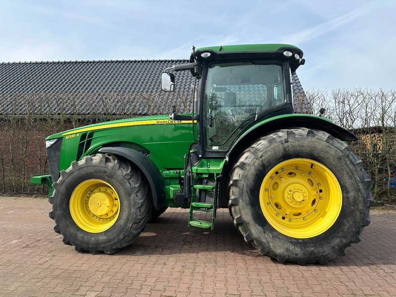 John Deere 8335R - Traktor: das Bild 2 John Deere 8335R - Traktor: das Bild 2