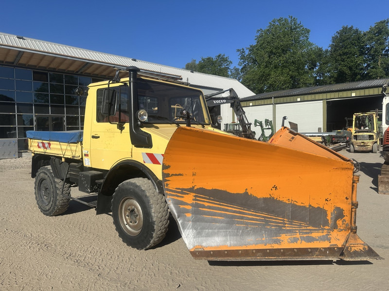 Mercedes-Benz Unimog U 1000 32.883km // ORIGINAL MILEAGE - Traktor: das Bild 2 Mercedes-Benz Unimog U 1000 32.883km // ORIGINAL MILEAGE - Traktor: das Bild 2