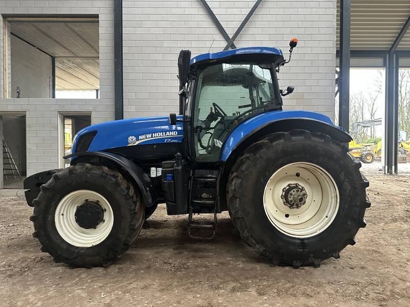 New Holland T7.250 - Traktor: das Bild 3 New Holland T7.250 - Traktor: das Bild 3