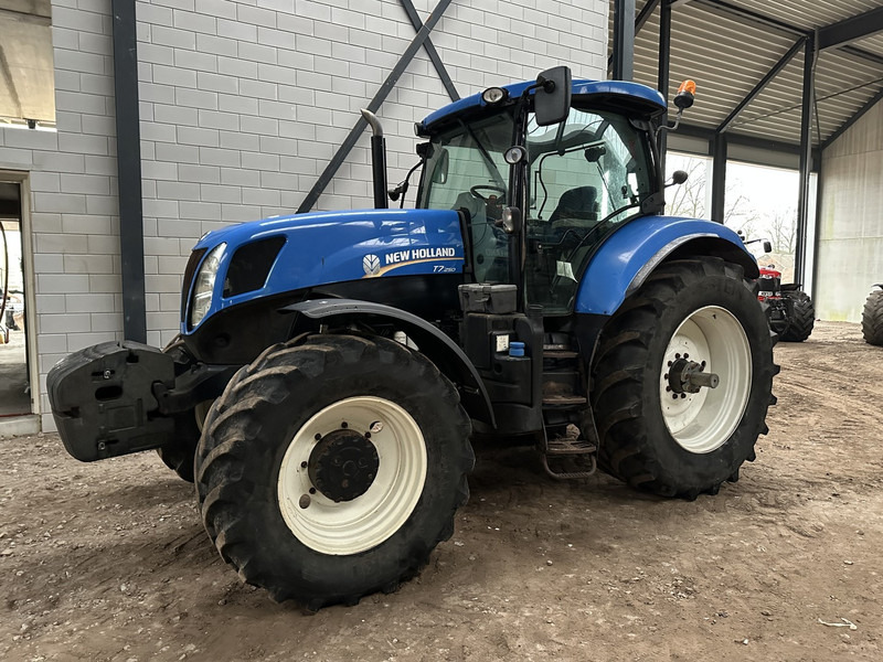 New Holland T7.250 - Traktor: das Bild 1 New Holland T7.250 - Traktor: das Bild 1