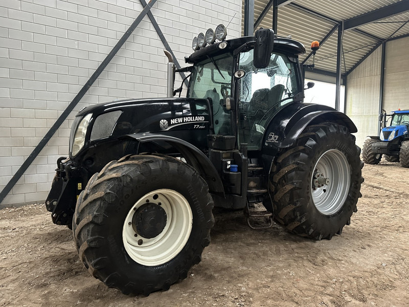 New Holland T7.260 - Traktor: das Bild 1 New Holland T7.260 - Traktor: das Bild 1
