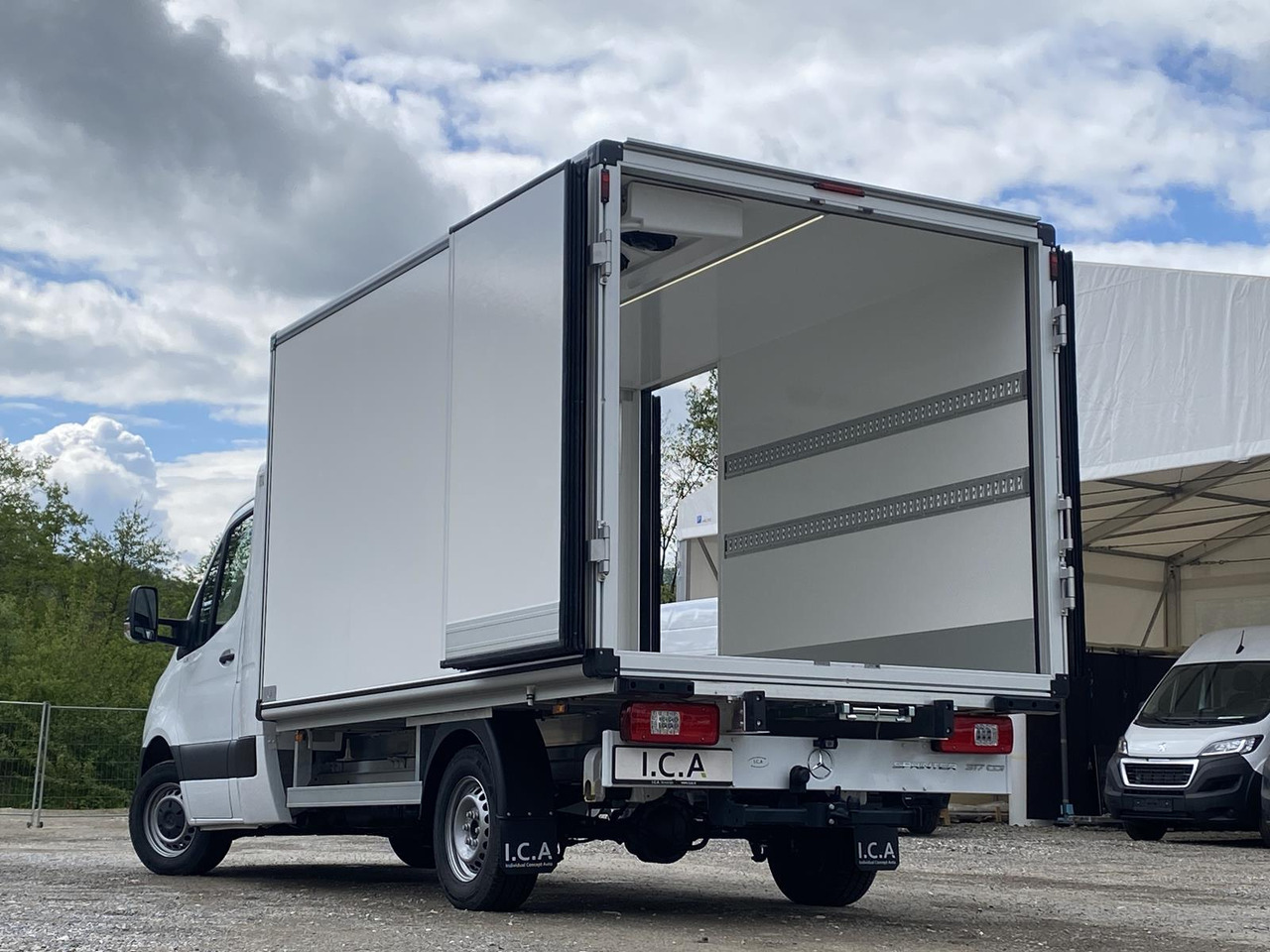 MERCEDES BENZ SPRINTER 317 CDI | DOPPELREGIME TIEFKÜHLKOFFER + BACKSLEEPER - Kühltransporter: das Bild 2 MERCEDES BENZ SPRINTER 317 CDI | DOPPELREGIME TIEFKÜHLKOFFER + BACKSLEEPER - Kühltransporter: das Bild 2