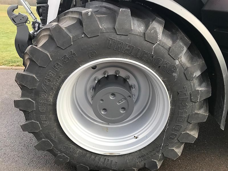 Massey Ferguson MF 9S425 Dyna-VT Exclusive - Traktor: das Bild 5 Massey Ferguson MF 9S425 Dyna-VT Exclusive - Traktor: das Bild 5