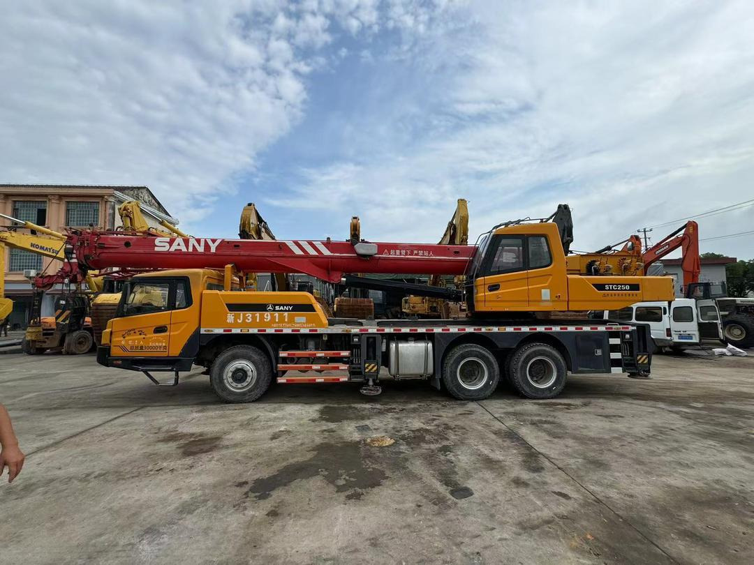 SANY 25 Ton Crane Truck Crane SANY STC250 QY50C STC750 STC1000 XCMG ZOOOMLION TADANO KOBELCO CRANES FOR SALE - Mobilkran: das Bild 3 SANY 25 Ton Crane Truck Crane SANY STC250 QY50C STC750 STC1000 XCMG ZOOOMLION TADANO KOBELCO CRANES FOR SALE - Mobilkran: das Bild 3