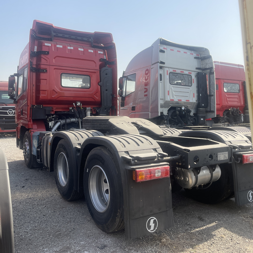 Schacman Slightly Used X3000 X5000 (6*4) Semi Truck head Truck Head Tipper Head - Sattelzugmaschine: das Bild 4 Schacman Slightly Used X3000 X5000 (6*4) Semi Truck head Truck Head Tipper Head - Sattelzugmaschine: das Bild 4