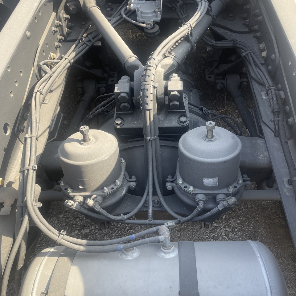 Sattelzugmaschine Shacman 2024 Year Used Semi Truck Head Tractor Head Tipper Head: das Bild 6