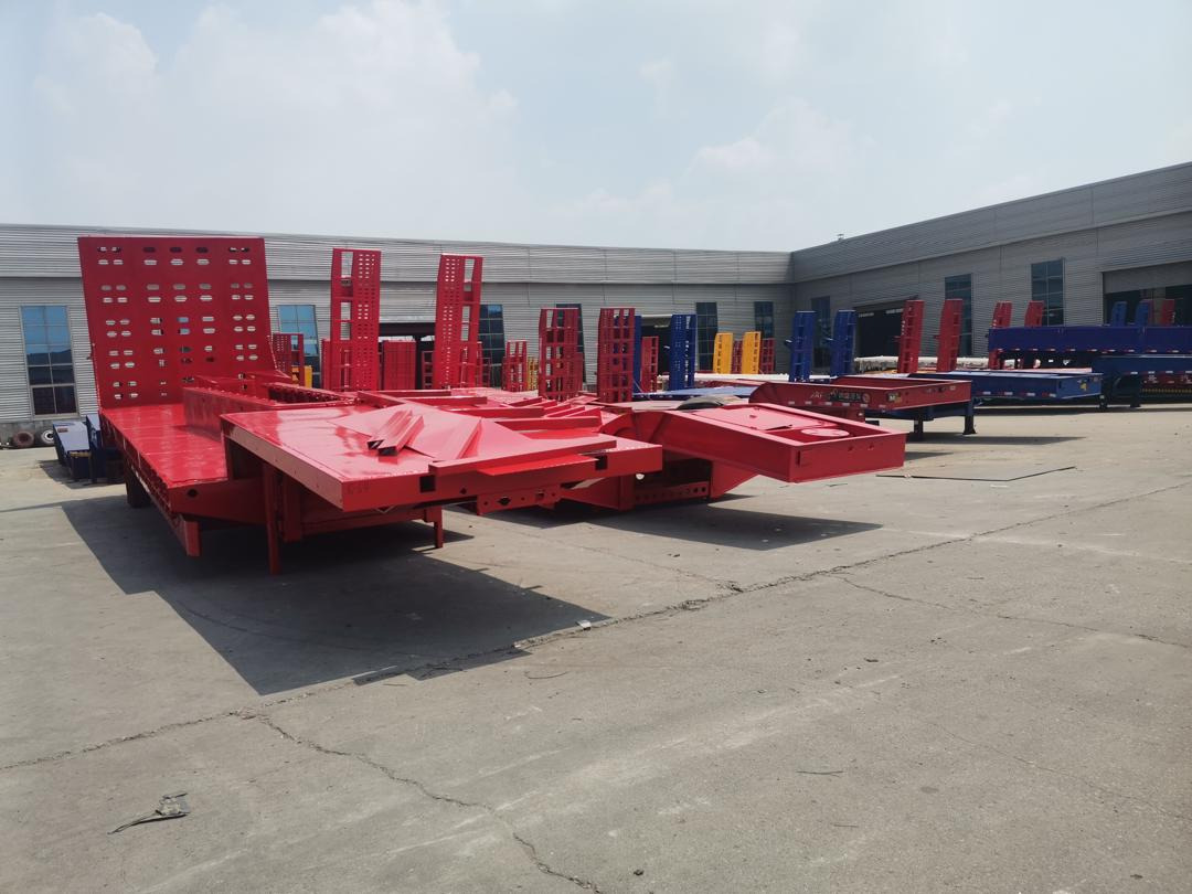 ZHICHENG SEMI FLAT BED LOW BED IN VARIOUS AND SIZE ( USED OR NEW CONDITION) - Tieflader Auflieger: das Bild 2 ZHICHENG SEMI FLAT BED LOW BED IN VARIOUS AND SIZE ( USED OR NEW CONDITION) - Tieflader Auflieger: das Bild 2