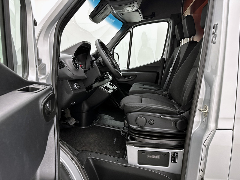 Kastenwagen Mercedes-Benz Sprinter 315 1.9 CDI L2H2 Automaat Navigatie Luchtgeveerde stoel Camera Sidebars Cruise control Airco MBUX: das Bild 8 Kastenwagen Mercedes-Benz Sprinter 315 1.9 CDI L2H2 Automaat Navigatie Luchtgeveerde stoel Camera Sidebars Cruise control Airco MBUX: das Bild 8