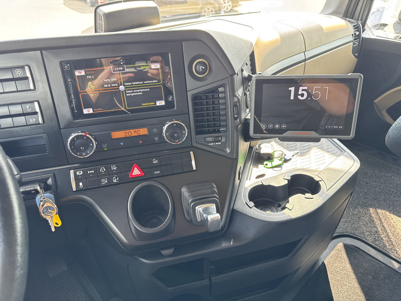 Sattelzugmaschine Mercedes-Benz ACTROS 1848 LS GIGASPACE Lowliner: das Bild 6