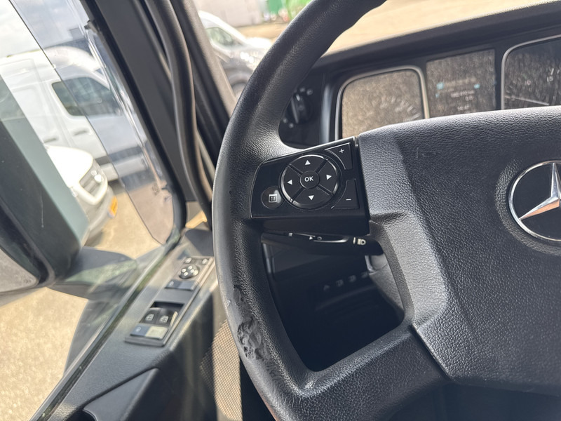 Sattelzugmaschine Mercedes-Benz ACTROS 1848 LS GIGASPACE Lowliner: das Bild 18