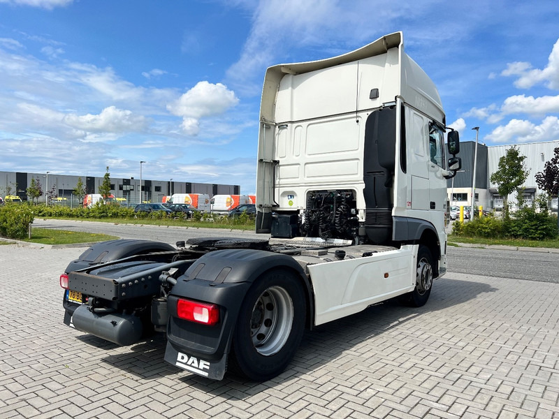 DAF XF 460 4x2 Trekker SSC / 2x Tank / full spoiler - Sattelzugmaschine: das Bild 5 DAF XF 460 4x2 Trekker SSC / 2x Tank / full spoiler - Sattelzugmaschine: das Bild 5
