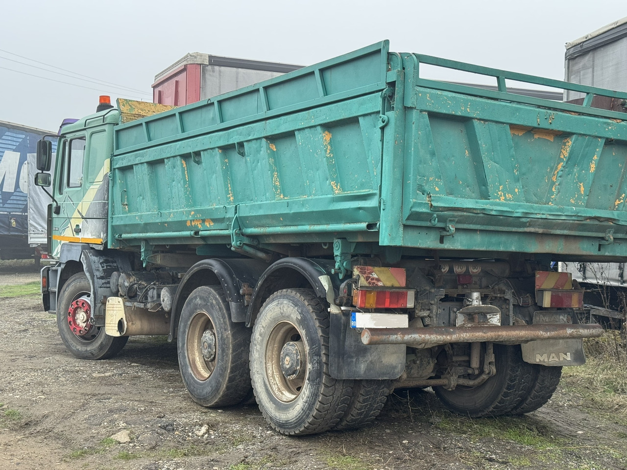 MAN 26 414 6x4 KIPPER L2000 Euro3 Manual Injection Pomp - LKW: das Bild 3 MAN 26 414 6x4 KIPPER L2000 Euro3 Manual Injection Pomp - LKW: das Bild 3