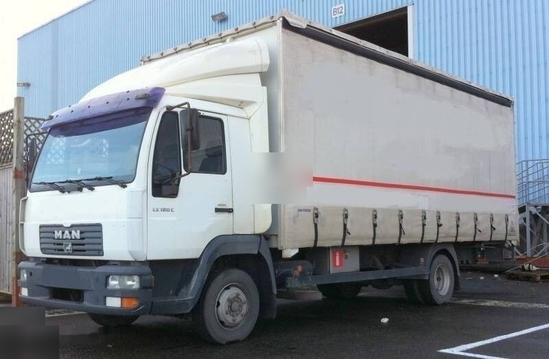 MAN LE 8-180 - Plane LKW: das Bild 1 MAN LE 8-180 - Plane LKW: das Bild 1