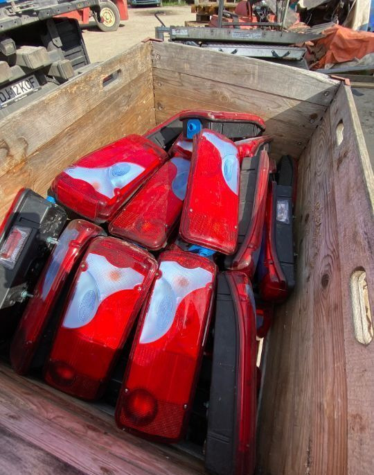 MAN Triple Originale TGX TGa TGL MAN TGX tga - Heckleuchte für LKW: das Bild 2 MAN Triple Originale TGX TGa TGL MAN TGX tga - Heckleuchte für LKW: das Bild 2