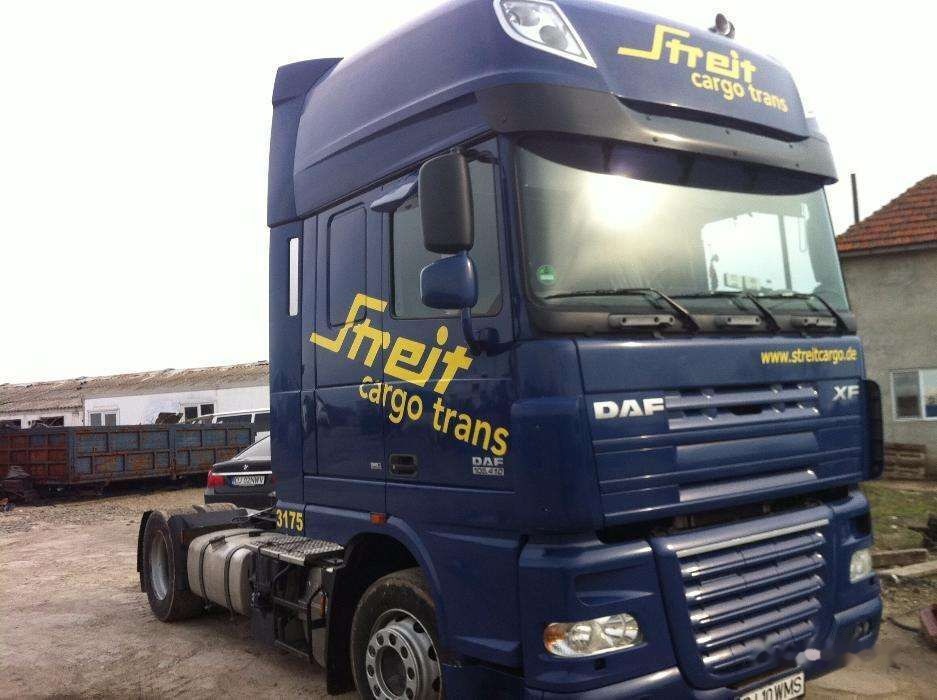 DAF Dezmembrari XF 105 EURO 5 - Sattelzugmaschine: das Bild 1 DAF Dezmembrari XF 105 EURO 5 - Sattelzugmaschine: das Bild 1