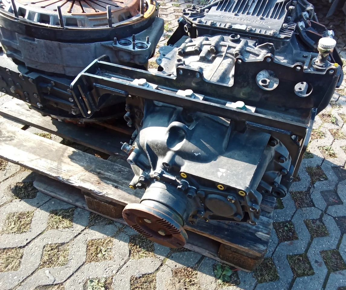 ZF TC-TRONIC 12 TC 2740 TO MAN truck - Getriebe für LKW: das Bild 2 ZF TC-TRONIC 12 TC 2740 TO MAN truck - Getriebe für LKW: das Bild 2