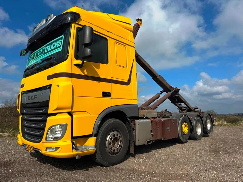 DAF XF 530 Hoglift with knæk arm. - Abrollkipper: das Bild 1 DAF XF 530 Hoglift with knæk arm. - Abrollkipper: das Bild 1