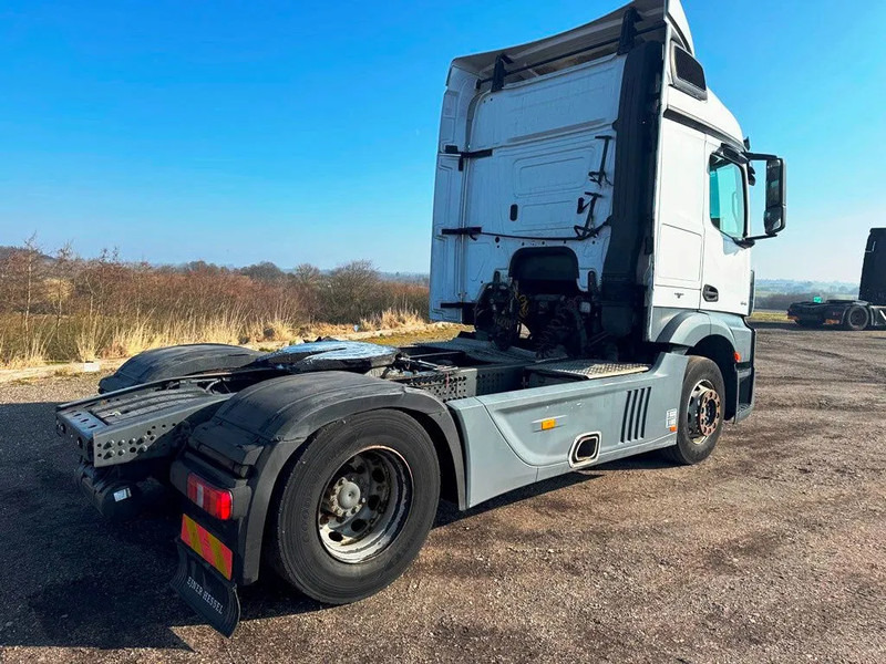 Sattelzugmaschine Mercedes-Benz Actros 1843 Euro 6.: das Bild 7