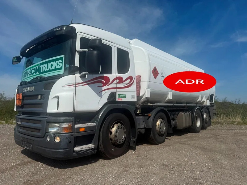 Scania P380 P380 8x2*6 .ADR/FL . 24200 L Tank - Air / Air suspension. - Tankwagen: das Bild 1 Scania P380 P380 8x2*6 .ADR/FL . 24200 L Tank - Air / Air suspension. - Tankwagen: das Bild 1