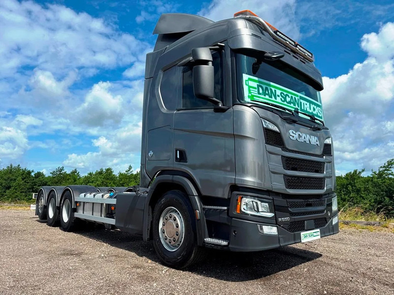 Scania R650 V8 NGS Steel / Air suspension. 4550mm weelbase. - Fahrgestell LKW: das Bild 1 Scania R650 V8 NGS Steel / Air suspension. 4550mm weelbase. - Fahrgestell LKW: das Bild 1