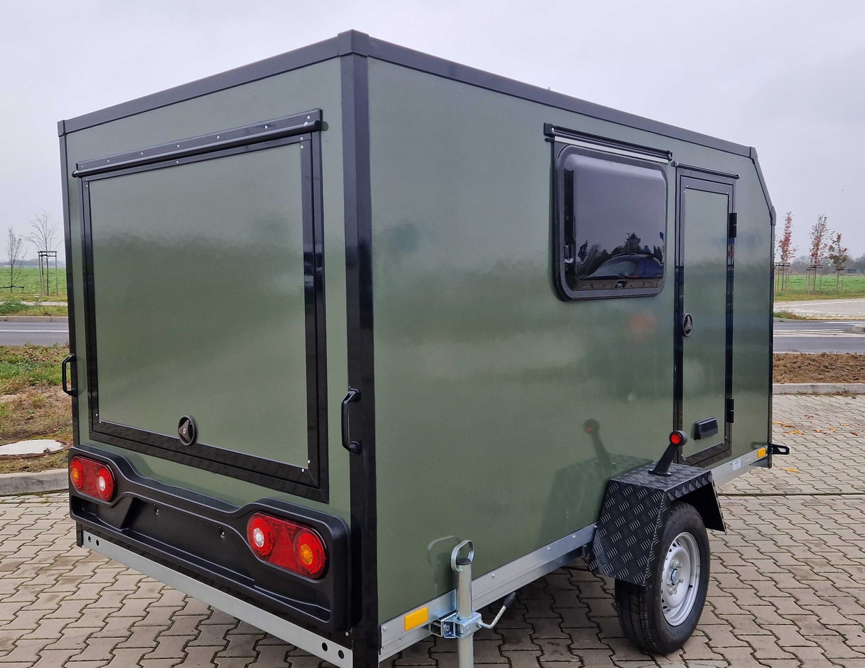 MiniCAMP do lasu na ryby minikempingowa przyczepa wyprawowa - Wohnwagen: das Bild 3 MiniCAMP do lasu na ryby minikempingowa przyczepa wyprawowa - Wohnwagen: das Bild 3