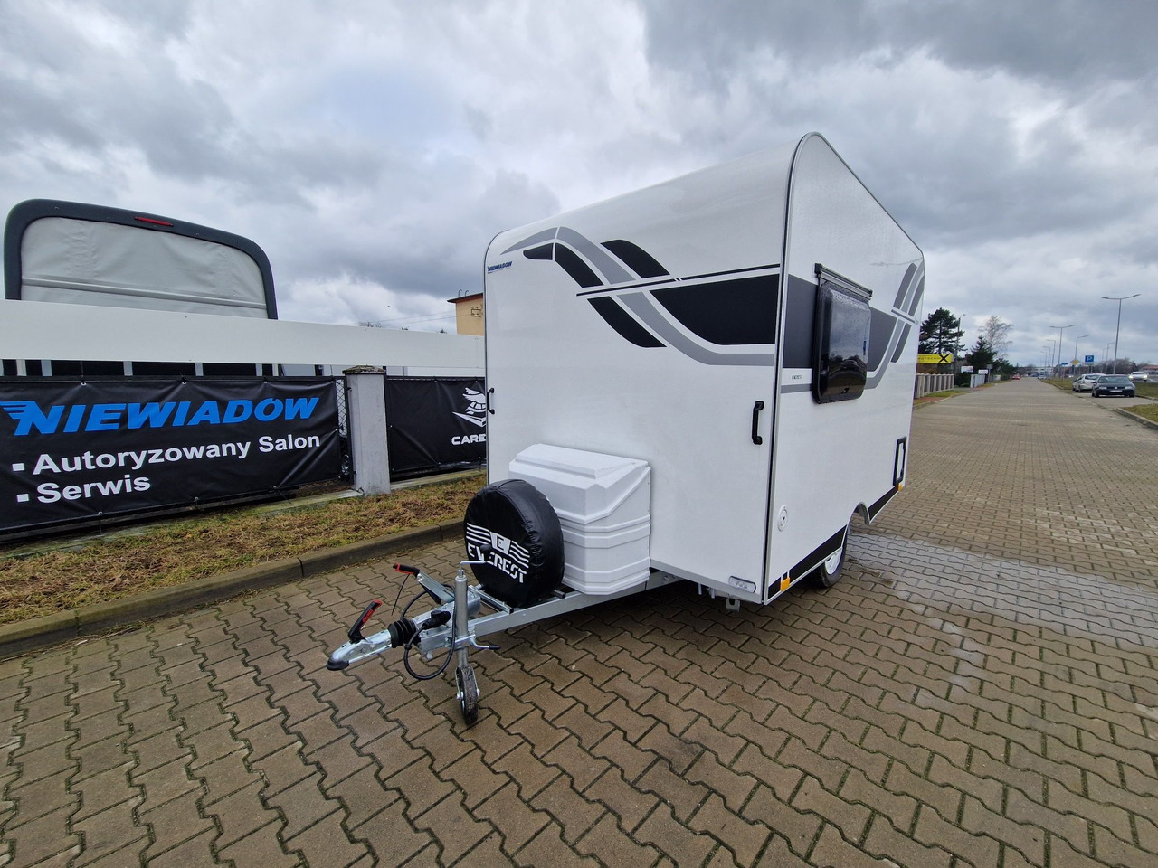 NTL-LAZUR Niewiadów z roku 2025. Przyczepa kempingowa dla 3 osób - Wohnwagen: das Bild 3 NTL-LAZUR Niewiadów z roku 2025. Przyczepa kempingowa dla 3 osób - Wohnwagen: das Bild 3