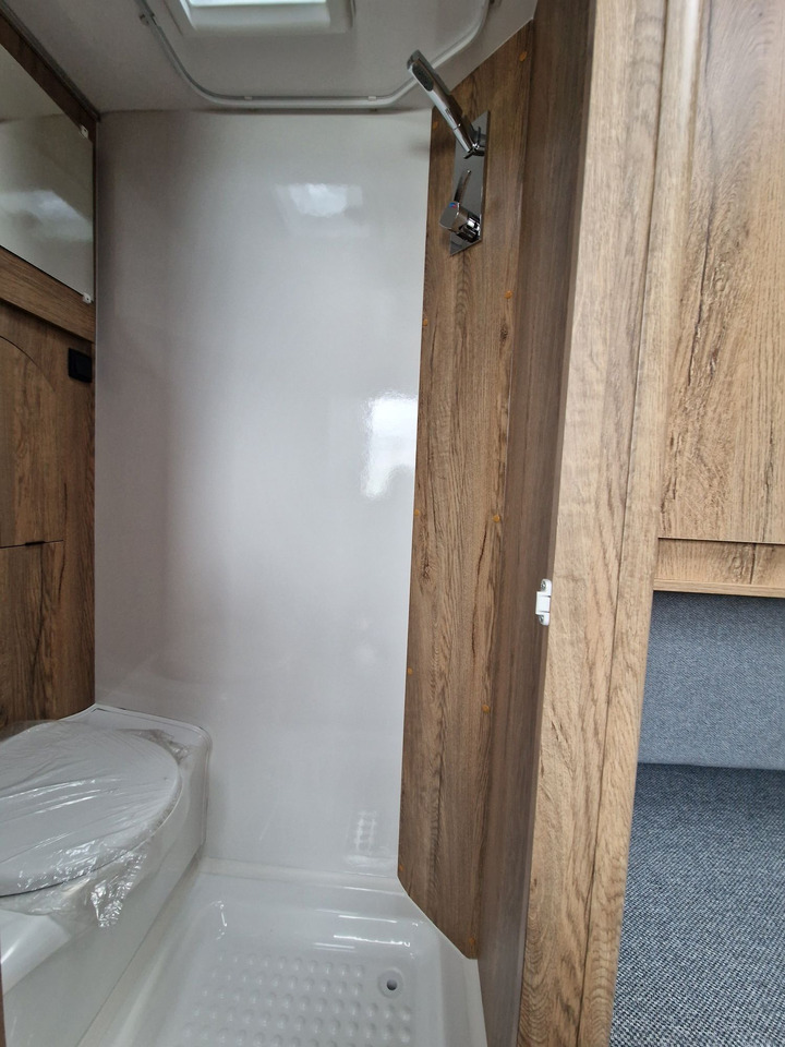 NTL-LAZUR Niewiadów z roku 2025. Przyczepa kempingowa dla 3 osób - Wohnwagen: das Bild 2 NTL-LAZUR Niewiadów z roku 2025. Przyczepa kempingowa dla 3 osób - Wohnwagen: das Bild 2