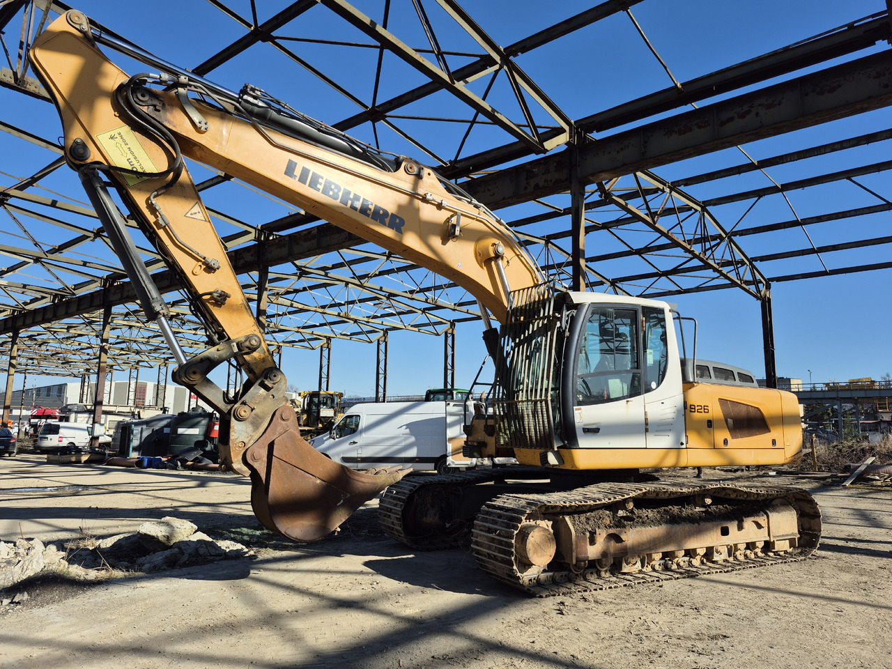 LIEBHERR R926LC - Kettenbagger: das Bild 3 LIEBHERR R926LC - Kettenbagger: das Bild 3