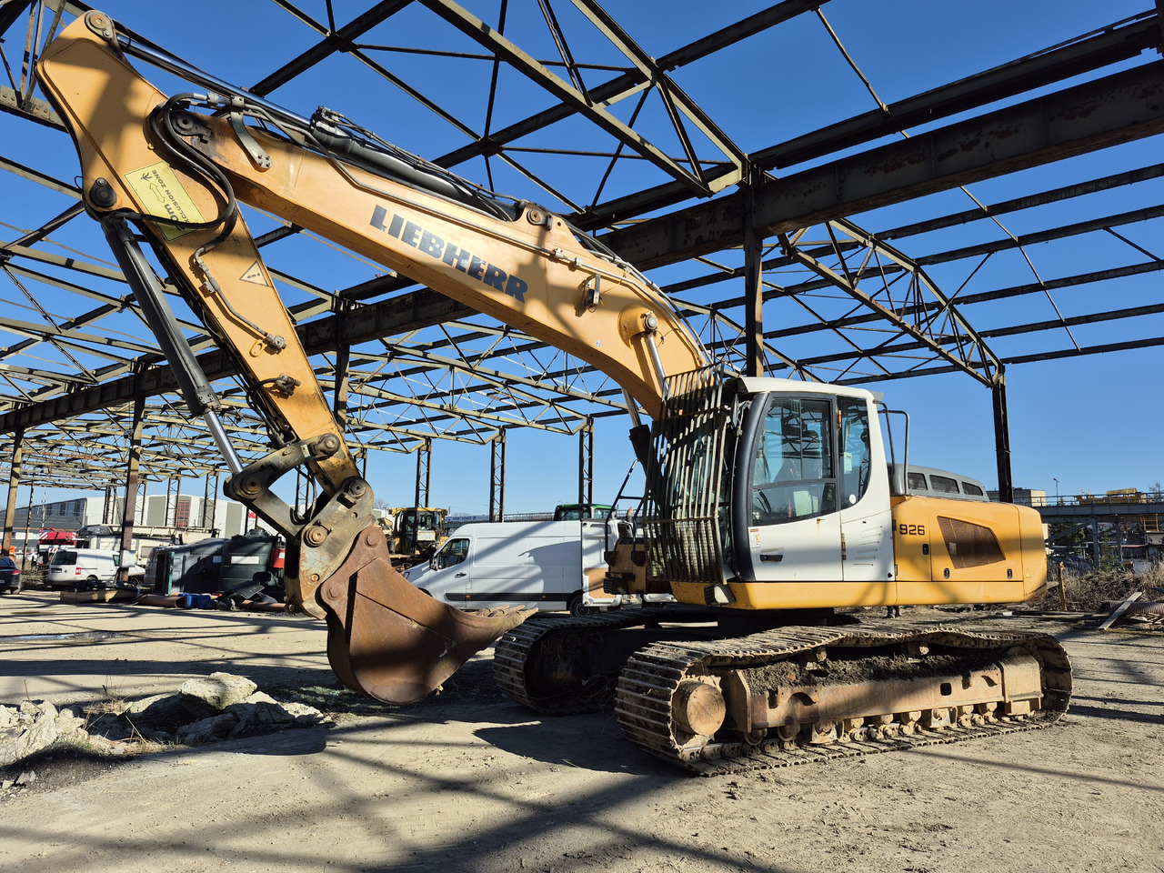LIEBHERR R926LC - Kettenbagger: das Bild 4 LIEBHERR R926LC - Kettenbagger: das Bild 4