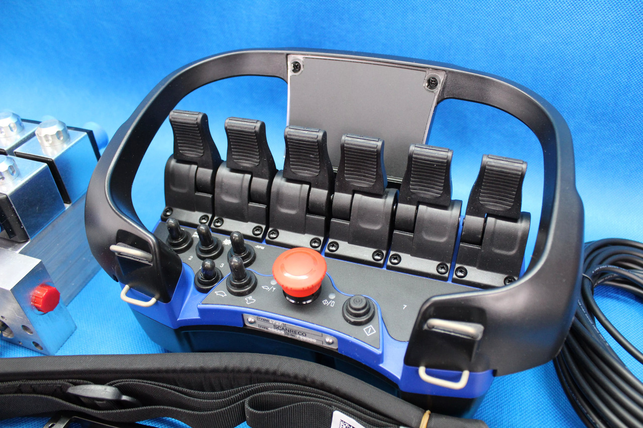 Scanreco RC400 G2B 6 Functions + Retrofit Kit for crane with valve without solenoids Fassi Hiab Palfinger 12/24V - Baumaschine: das Bild 4 Scanreco RC400 G2B 6 Functions + Retrofit Kit for crane with valve without solenoids Fassi Hiab Palfinger 12/24V - Baumaschine: das Bild 4
