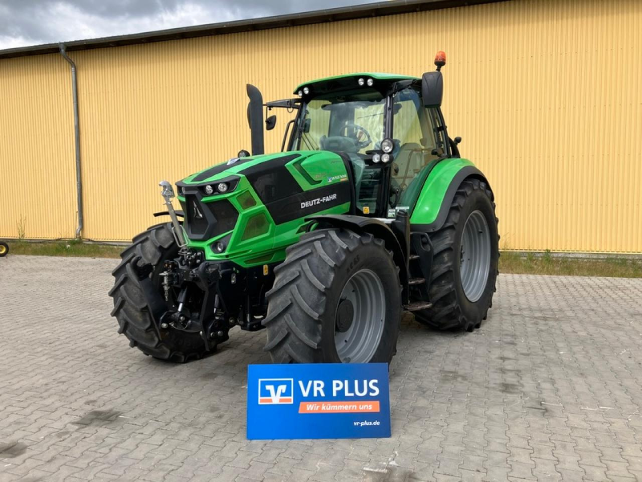 Deutz-Fahr 6175 TTV - Traktor: das Bild 1 Deutz-Fahr 6175 TTV - Traktor: das Bild 1