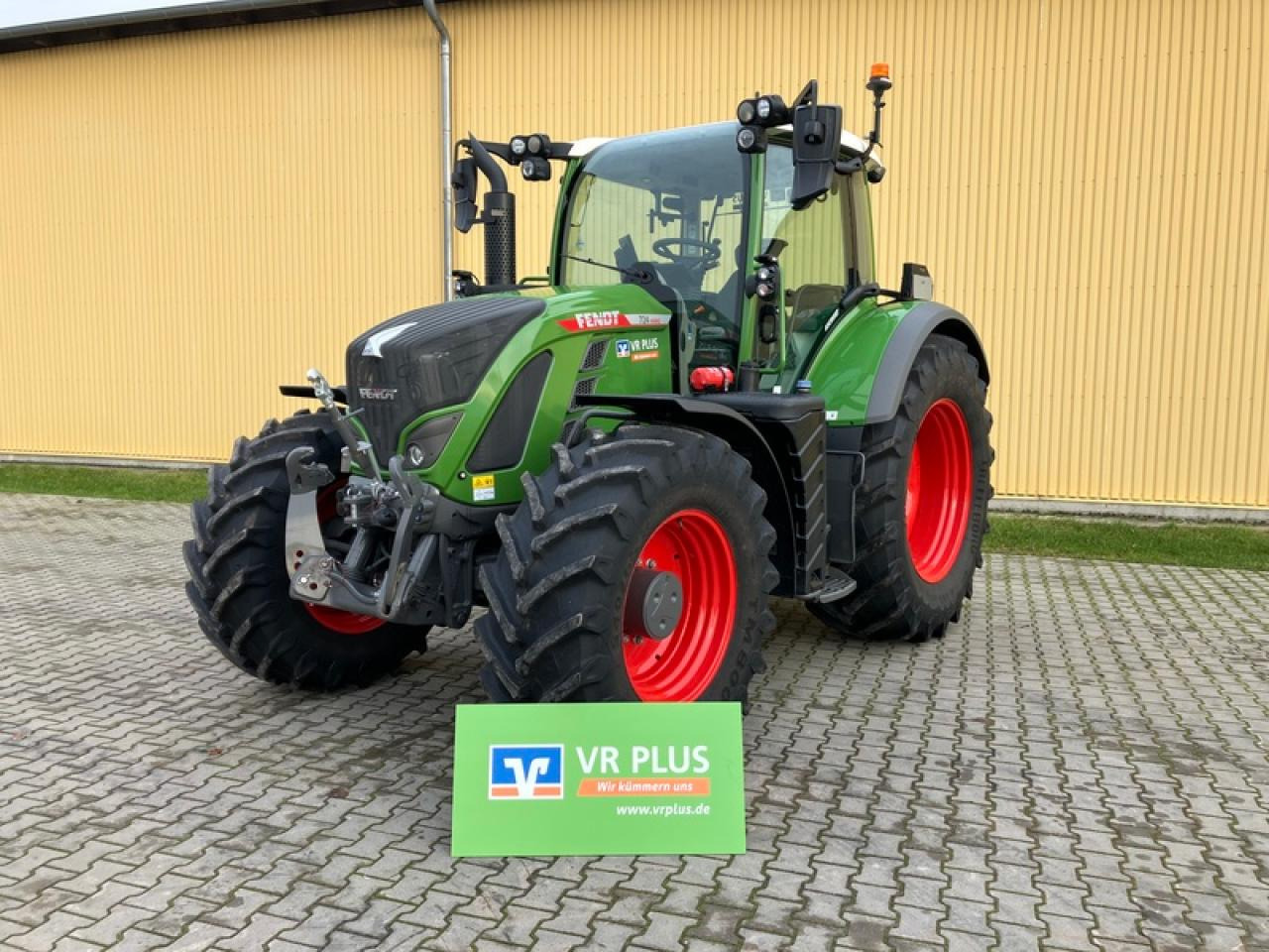 Fendt VARIO 724 GEN6 // RTK - Traktor: das Bild 1 Fendt VARIO 724 GEN6 // RTK - Traktor: das Bild 1