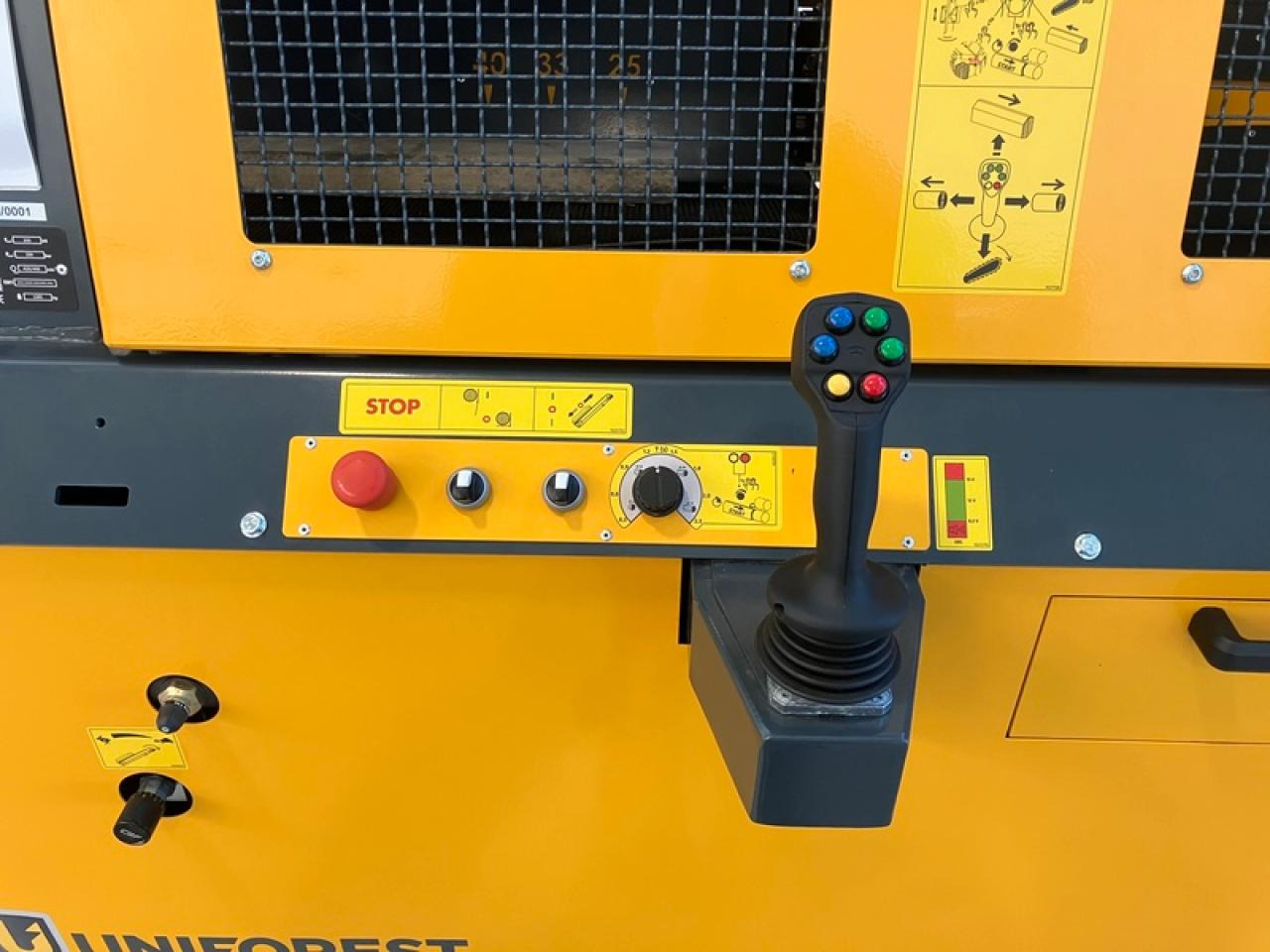 TITAN 43/20CE UNIFOREST - Forstmaschine: das Bild 4 TITAN 43/20CE UNIFOREST - Forstmaschine: das Bild 4