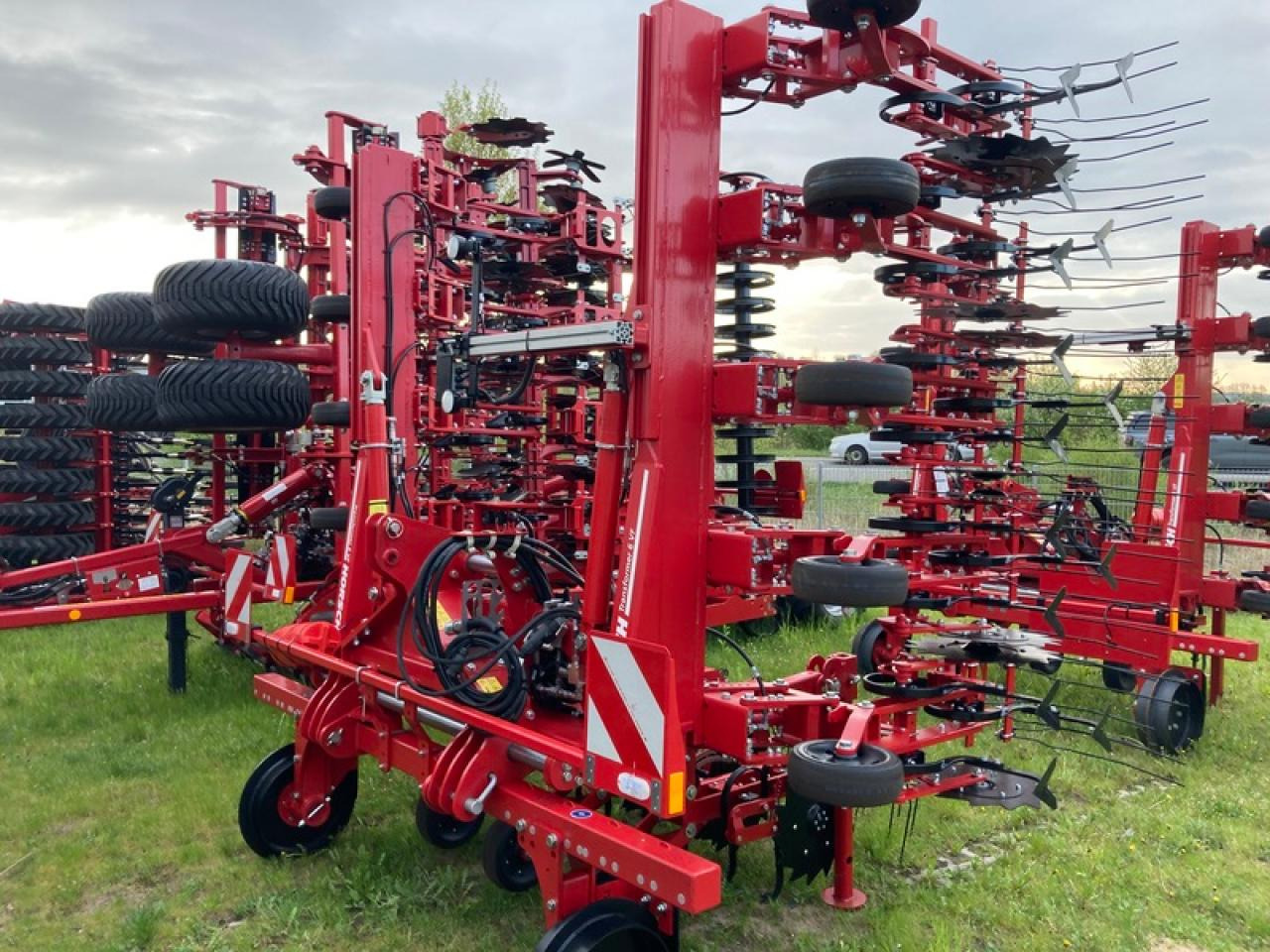 HORSCH TRANSFORMER 6 VF - Technik für Bodenbearbeitung: das Bild 1 HORSCH TRANSFORMER 6 VF - Technik für Bodenbearbeitung: das Bild 1