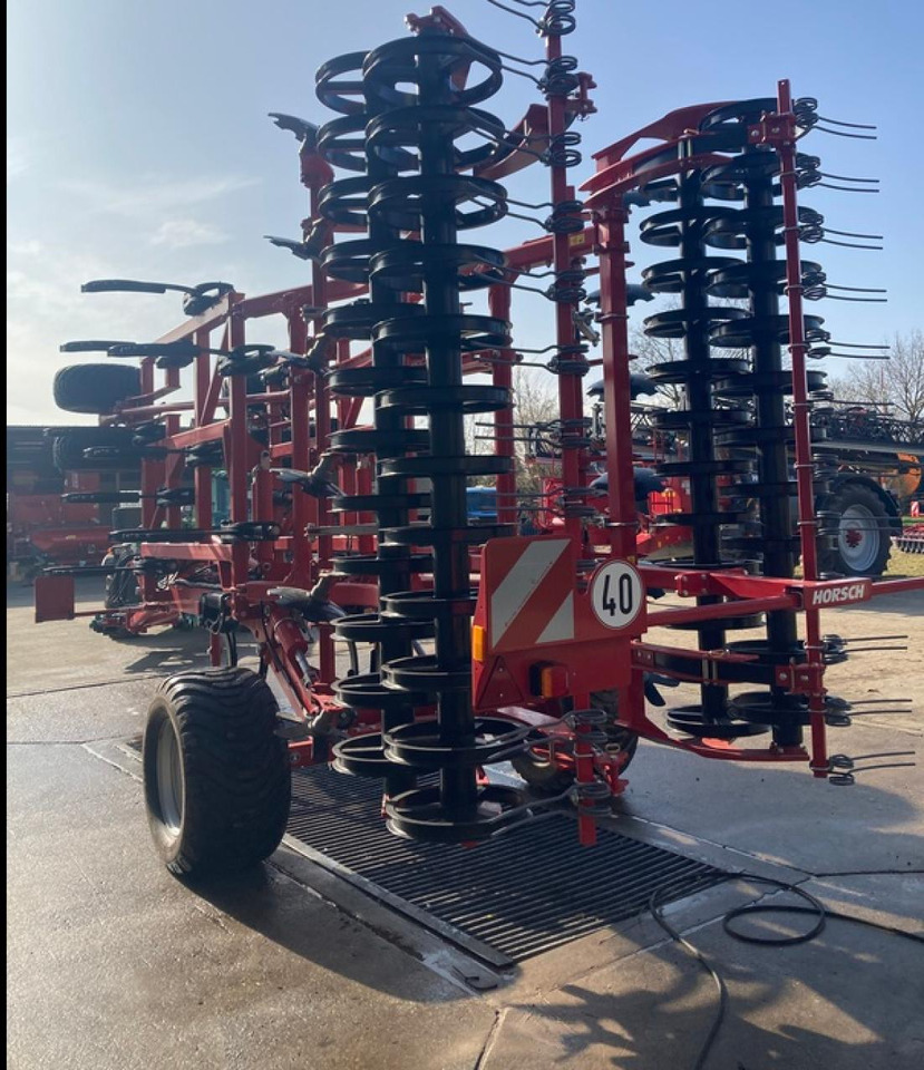 Horsch TERRANO 6.4GX DOPPELROLLPACK - Grubber: das Bild 4 Horsch TERRANO 6.4GX DOPPELROLLPACK - Grubber: das Bild 4