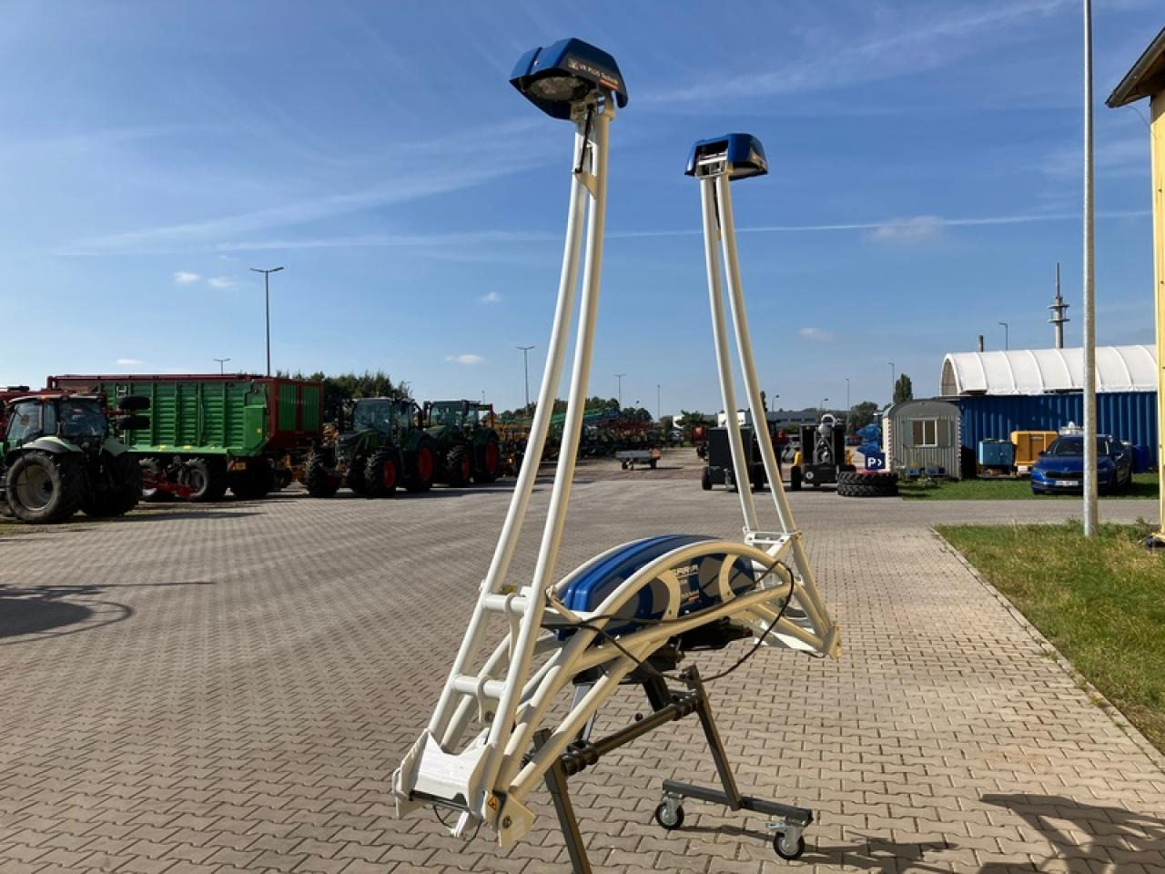 ISARIA PRO ACTIVE N-SENSOR - Navigationssystem: das Bild 2 ISARIA PRO ACTIVE N-SENSOR - Navigationssystem: das Bild 2