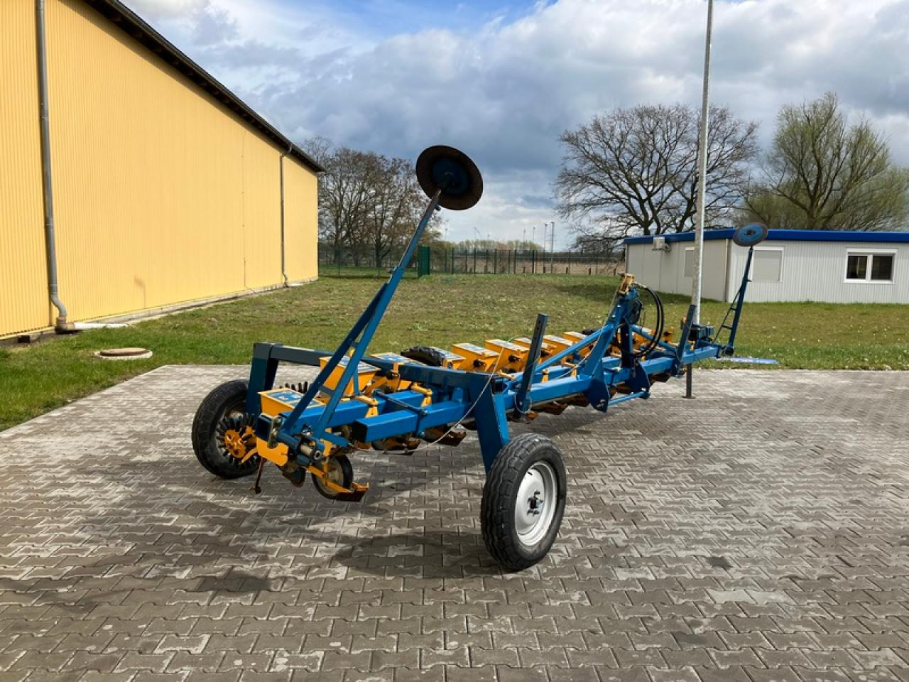 Kleine RÜBENDRILLMASCHINE KLEINE UNICORN - Einzelkornsämaschine: das Bild 5 Kleine RÜBENDRILLMASCHINE KLEINE UNICORN - Einzelkornsämaschine: das Bild 5