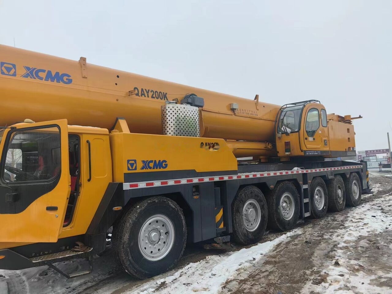 XCMG QAY200 truck crane 25 50 70 80 100 200 mobile crane for sale - Mobilkran: das Bild 5 XCMG QAY200 truck crane 25 50 70 80 100 200 mobile crane for sale - Mobilkran: das Bild 5