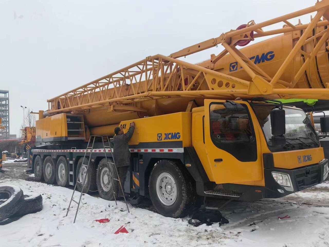 XCMG QAY200 truck crane 25 50 70 80 100 200 mobile crane for sale - Mobilkran: das Bild 1 XCMG QAY200 truck crane 25 50 70 80 100 200 mobile crane for sale - Mobilkran: das Bild 1
