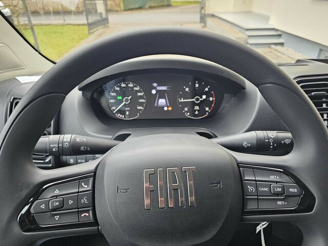 FIAT Ducato 35 140 L2H2 Klima Temp 260° Kamera PDC... - Kastenwagen: das Bild 3 FIAT Ducato 35 140 L2H2 Klima Temp 260° Kamera PDC... - Kastenwagen: das Bild 3