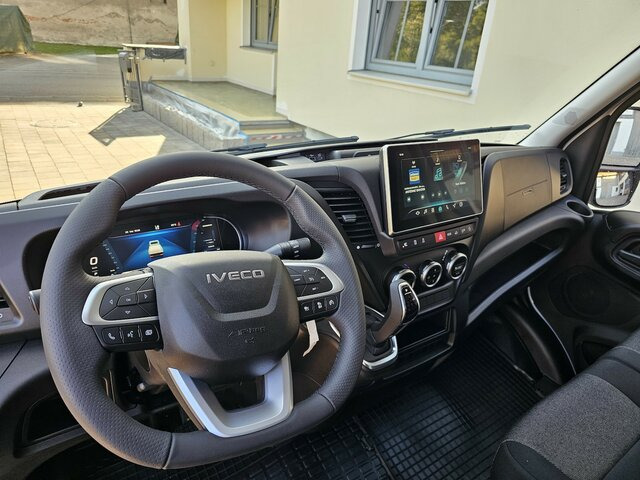 IVECO Daily 35S18HA8 3.0 Hi-Matic MY24 LBW Bär AHK - Koffer Transporter: das Bild 3 IVECO Daily 35S18HA8 3.0 Hi-Matic MY24 LBW Bär AHK - Koffer Transporter: das Bild 3