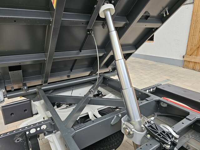 Kipper Transporter, Transporter mit Doppelkabine neu kaufen MAN TGE 3.140 Doka L3 Dreiseitenkipper Facelift: das Bild 27