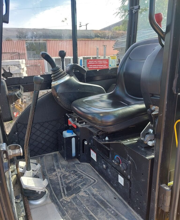 JCB - Minibagger: das Bild 2 JCB - Minibagger: das Bild 2