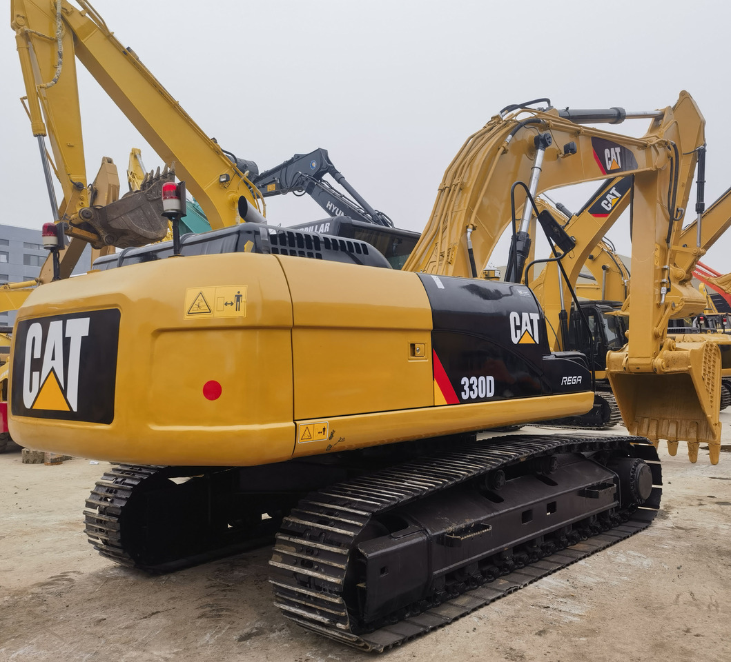 CATERPILLAR 330 D - Kettenbagger: das Bild 2 CATERPILLAR 330 D - Kettenbagger: das Bild 2