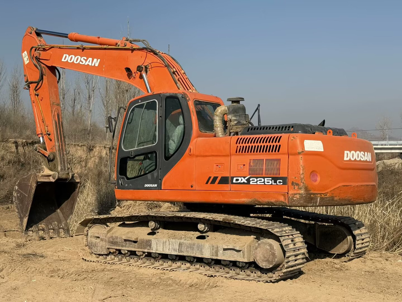 DOOSAN Doosan DX225LC Crawler excavator - Kettenbagger: das Bild 1 DOOSAN Doosan DX225LC Crawler excavator - Kettenbagger: das Bild 1