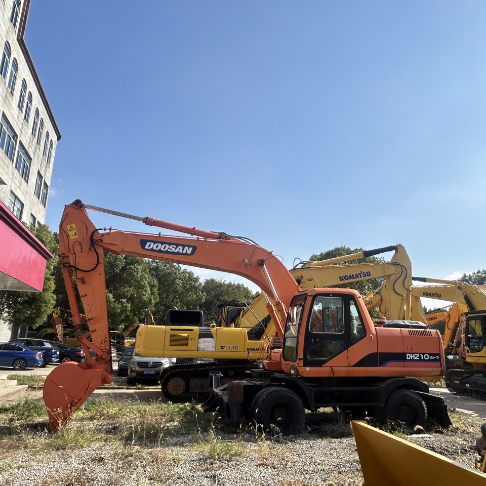 Doosan DH210w-7 wheel excavator - Mobilbagger: das Bild 3 Doosan DH210w-7 wheel excavator - Mobilbagger: das Bild 3